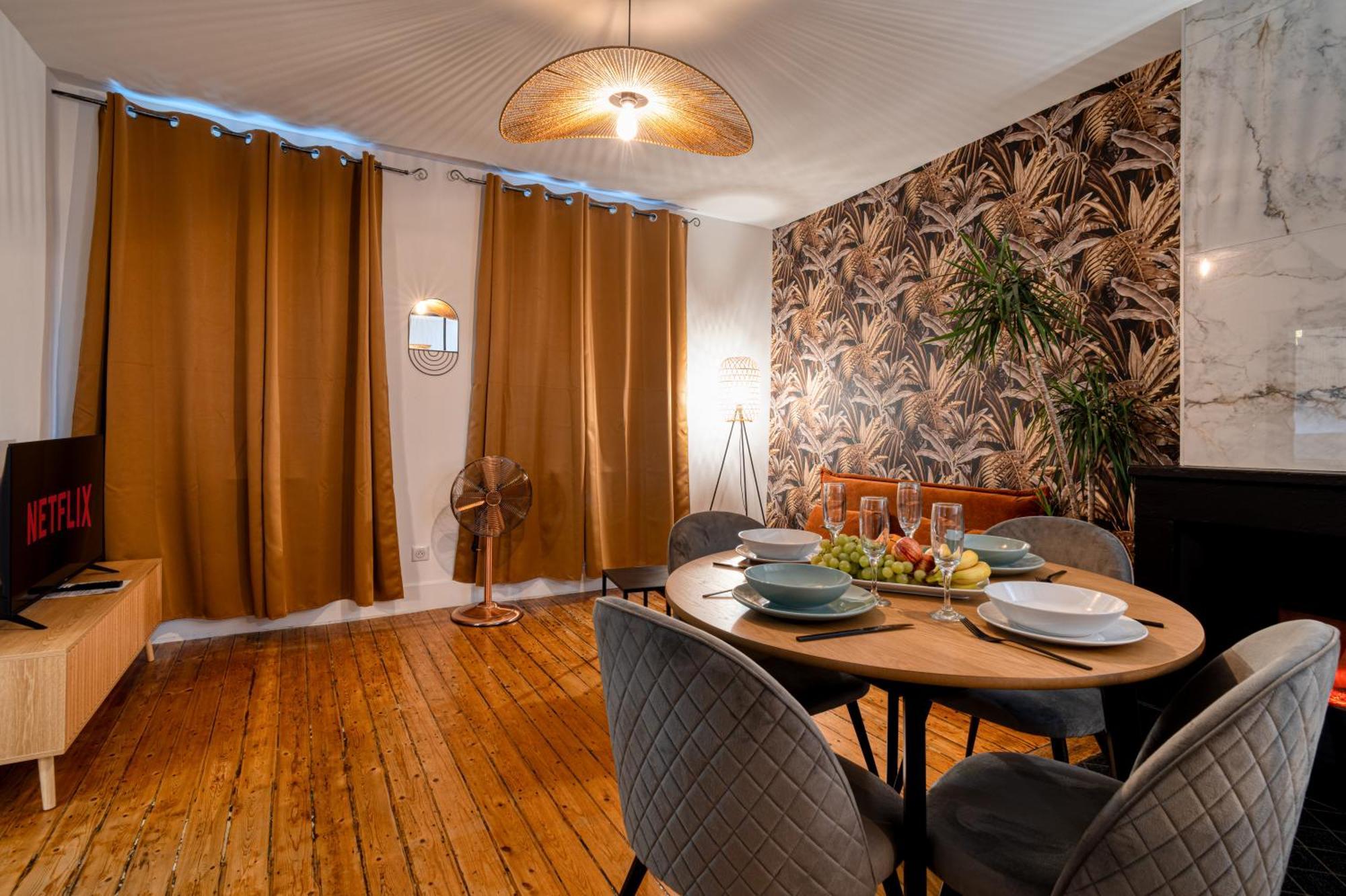 L Authentique Appartement Metz Bagian luar foto