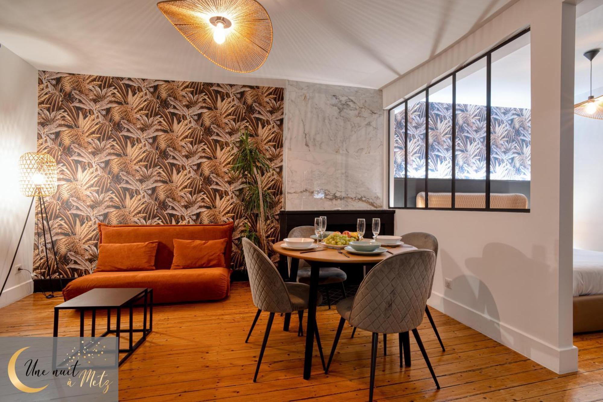 L Authentique Appartement Metz Bagian luar foto