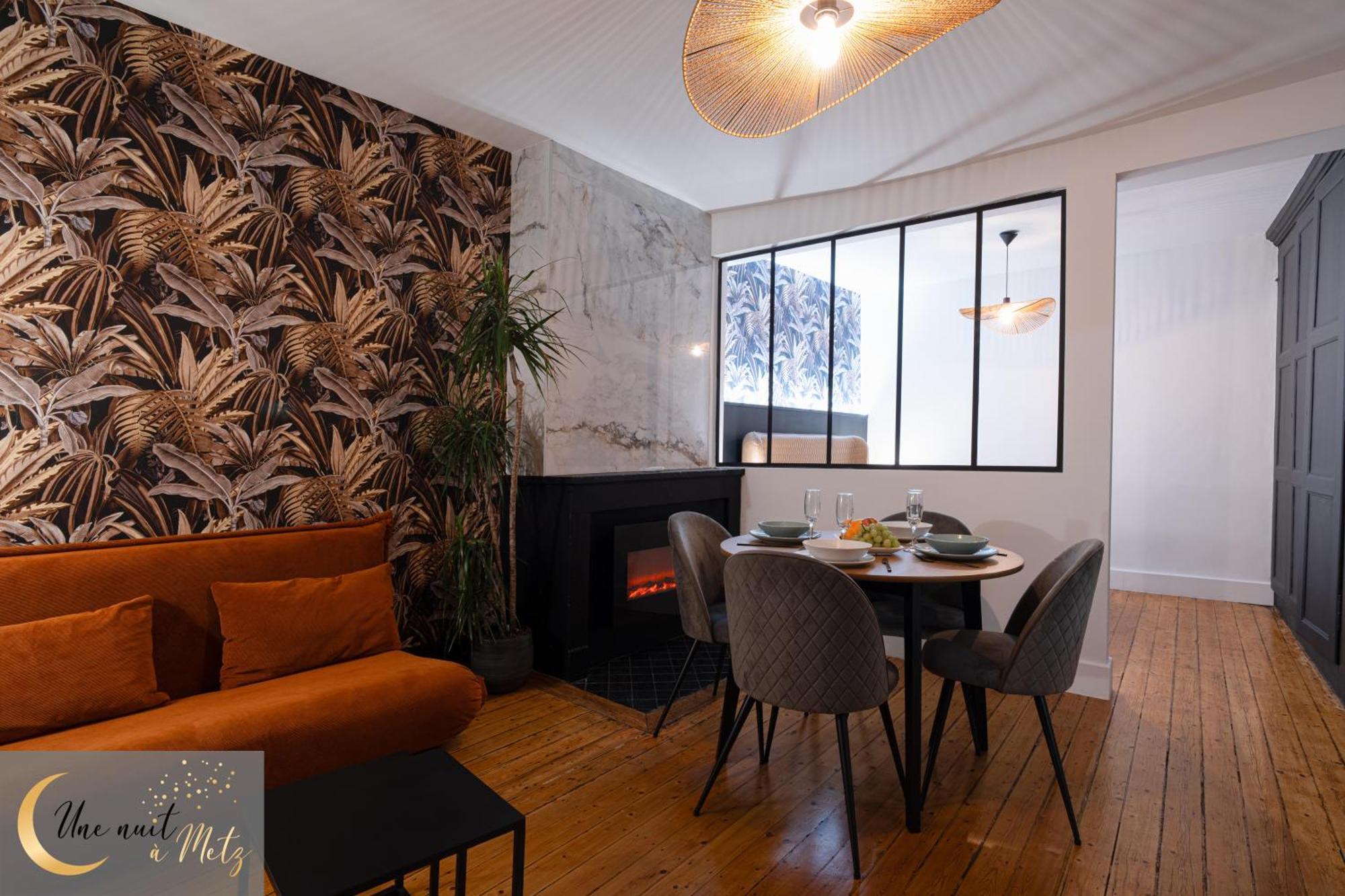 L Authentique Appartement Metz Bagian luar foto